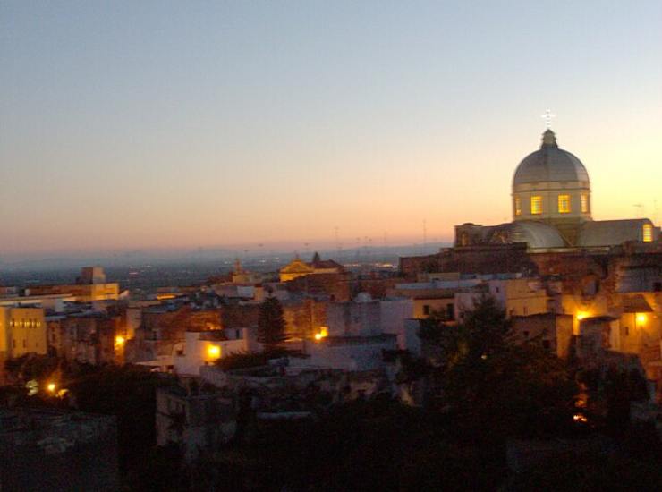 massafra di notte