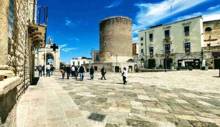 Mercato del '700 Piazza Cavour
