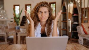 Segna questa data: ti prelevano i soldi dal conto | Cosa sapere