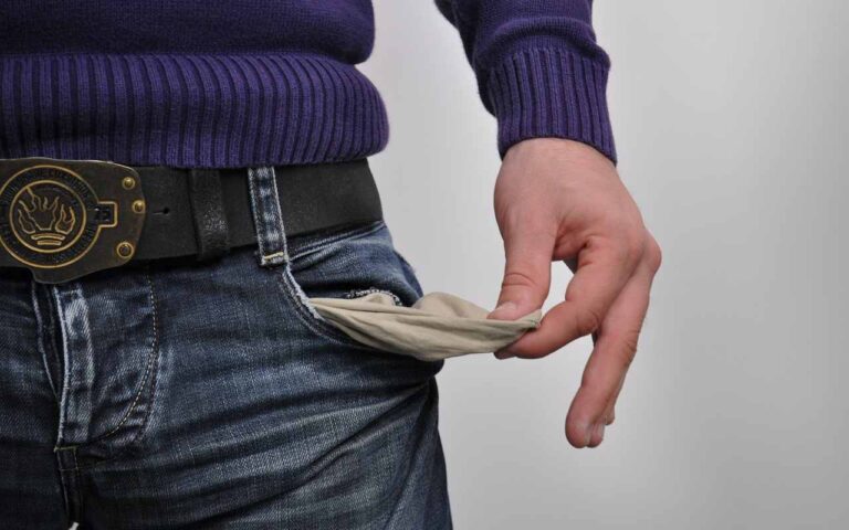 truffa del contratto di lavoro