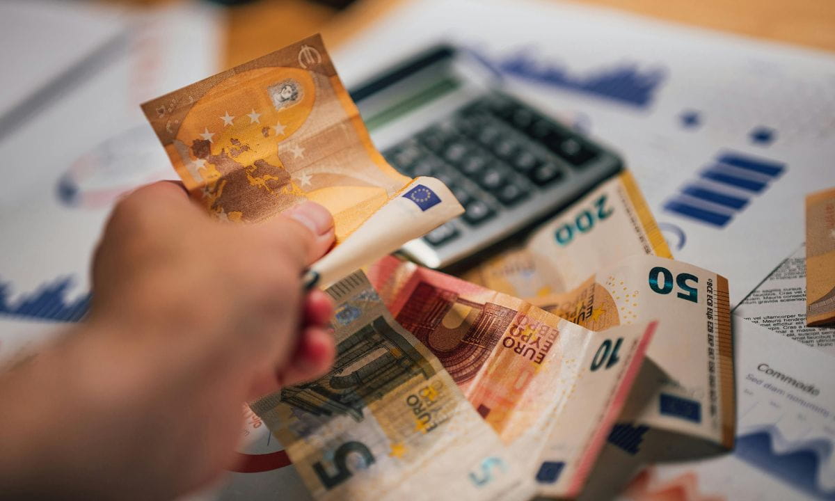 Nuova tassa in arrivo: cosa sapere