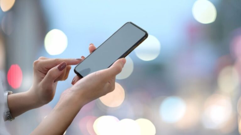 Attenzione potrebbero spiarti il telefono