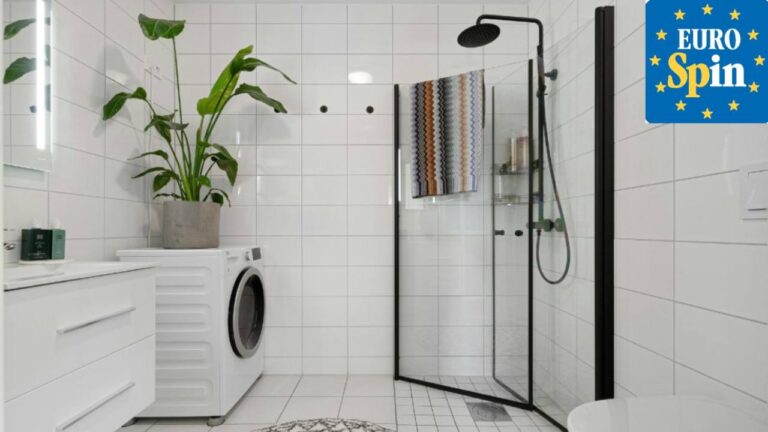 Il bagno rinnovato grazie all'Eurospin