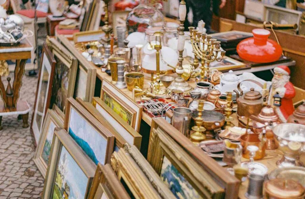 mercato delle pulci