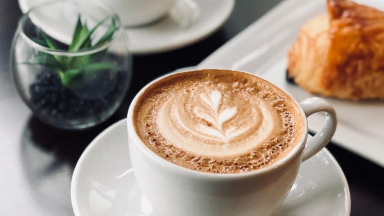 Alternativa al cornetto e cappuccino in Puglia solo cialledda